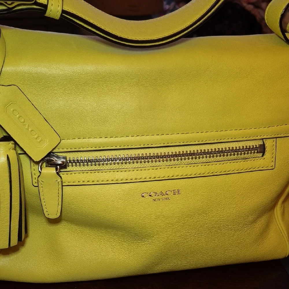 Coach Legacy Glove Tanned Leather Croasbody - Picture 2 of 12